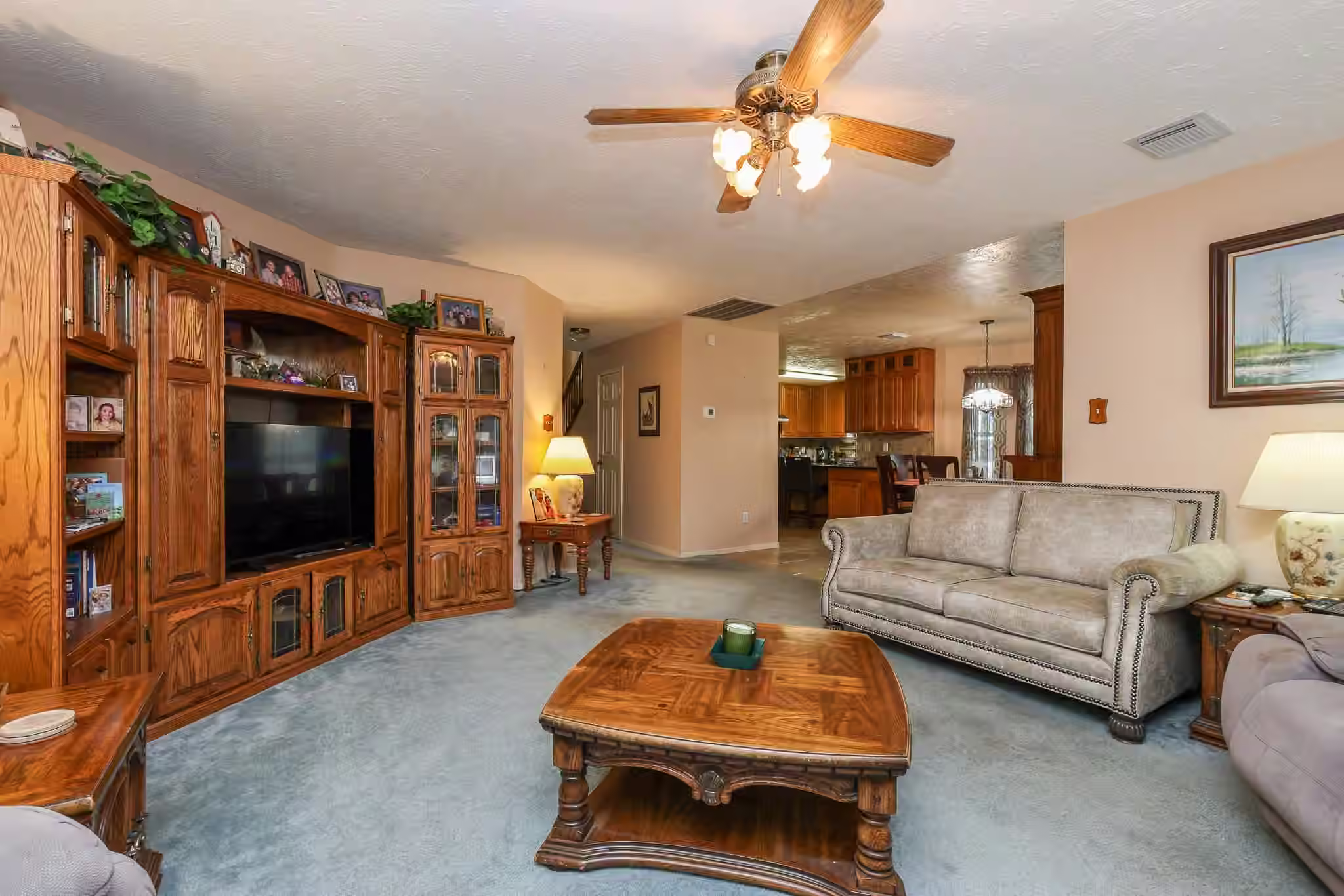 Photo 4 of 10315 Springland Ct, Houston, TX