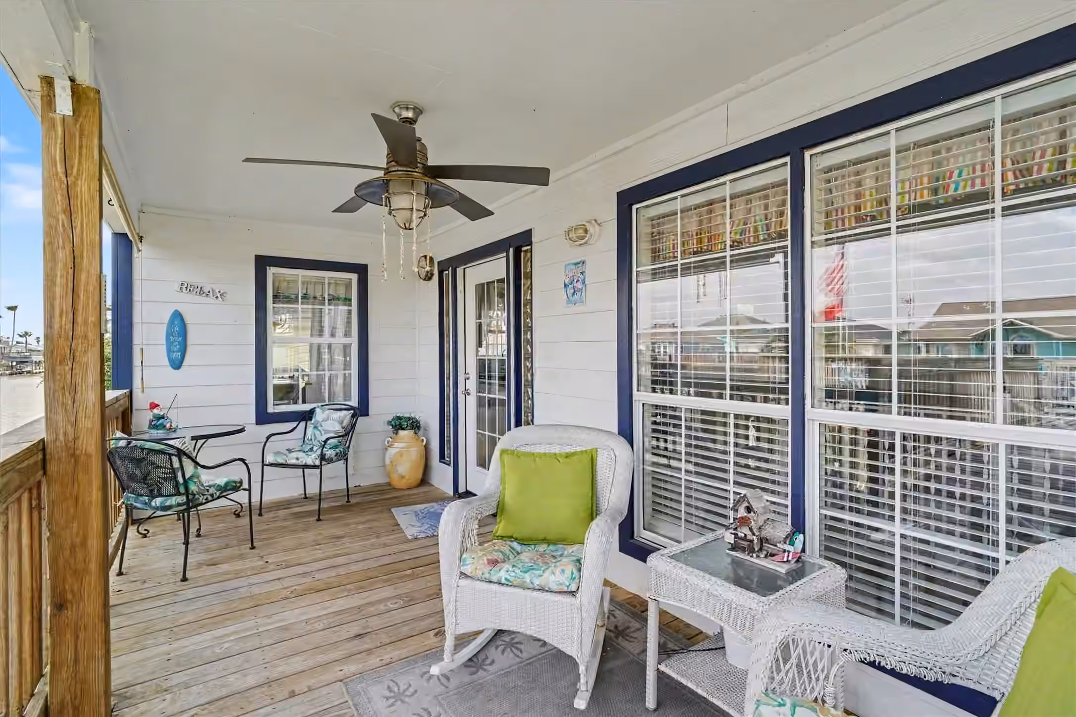 Photo 3 of 192 Barracuda Street, Bayou Vista, TX
