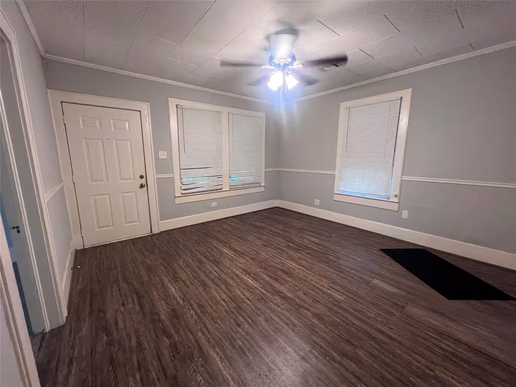 Photo 5 of 917 Laurel Street, La Marque, TX