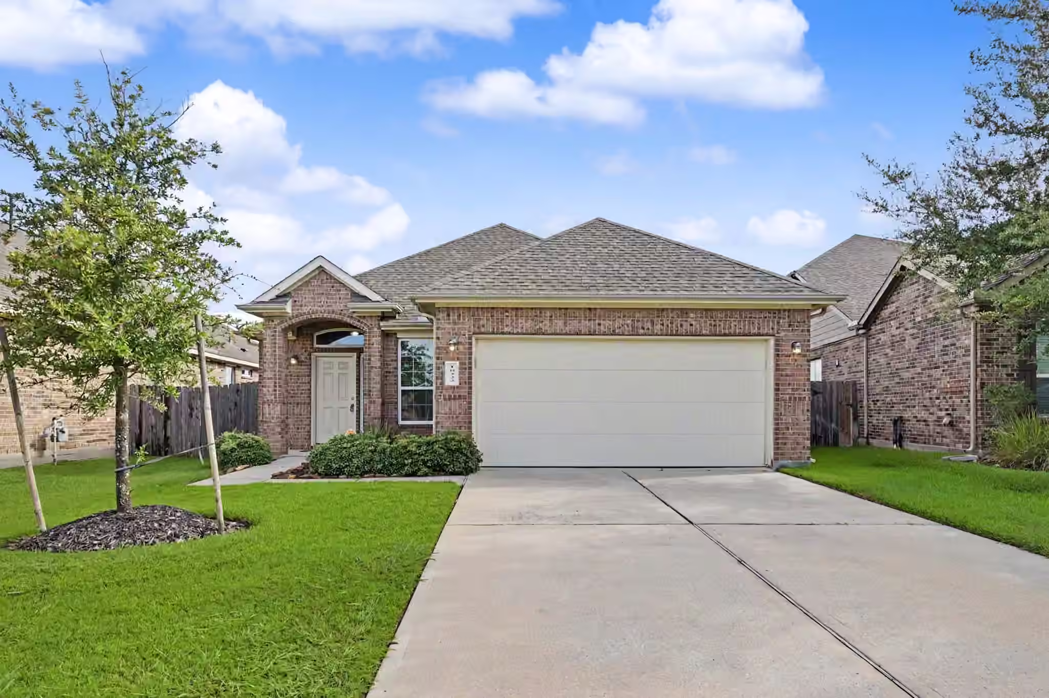 Photo 5 of 18322 Tacoma Ridge Drive, Tomball, TX