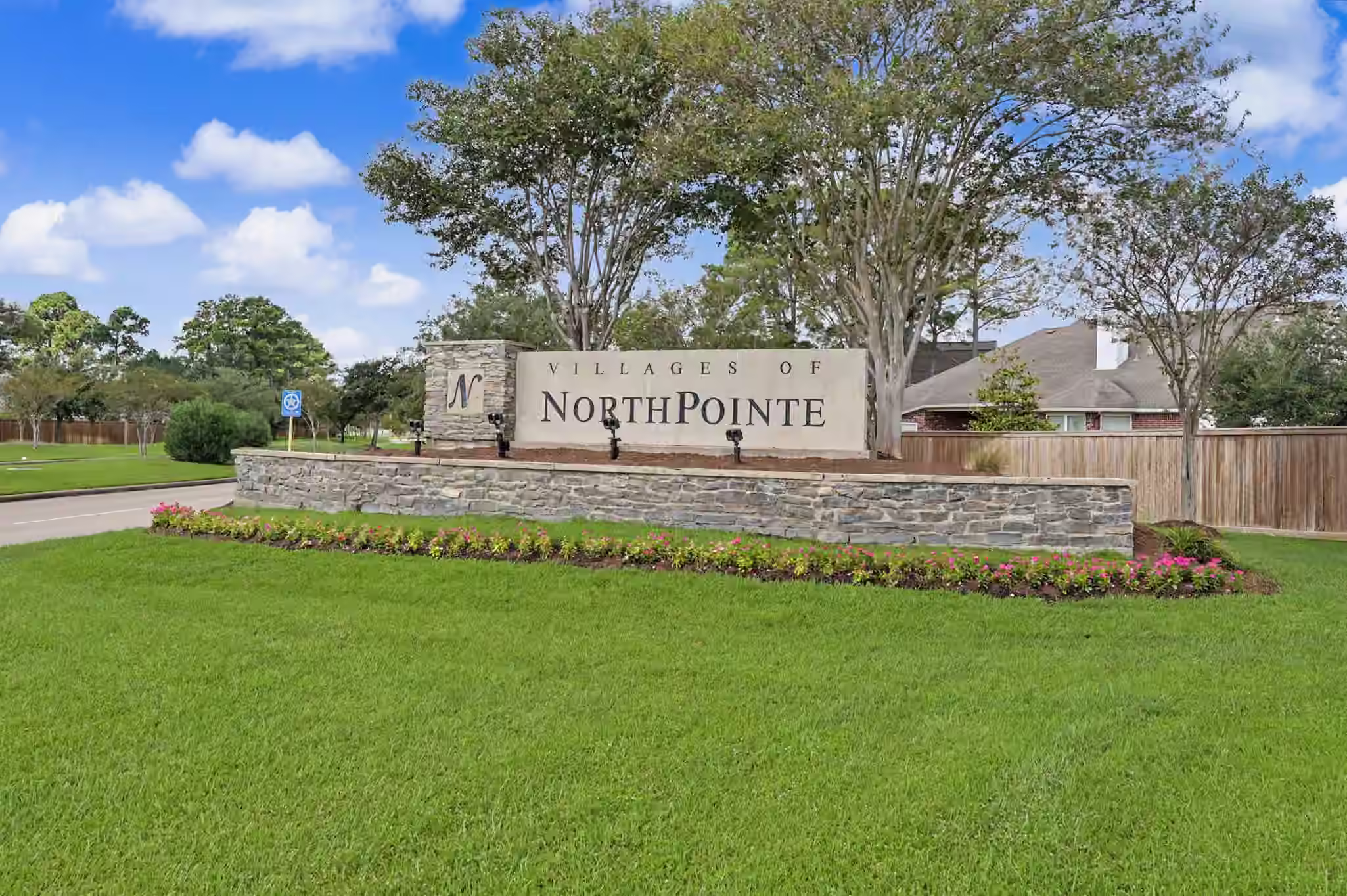 Photo 7 of 18322 Tacoma Ridge Drive, Tomball, TX