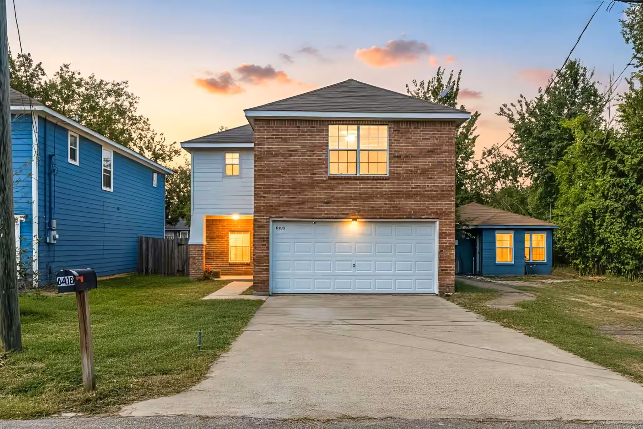Photo 3 of 6418 England Street, Houston, TX