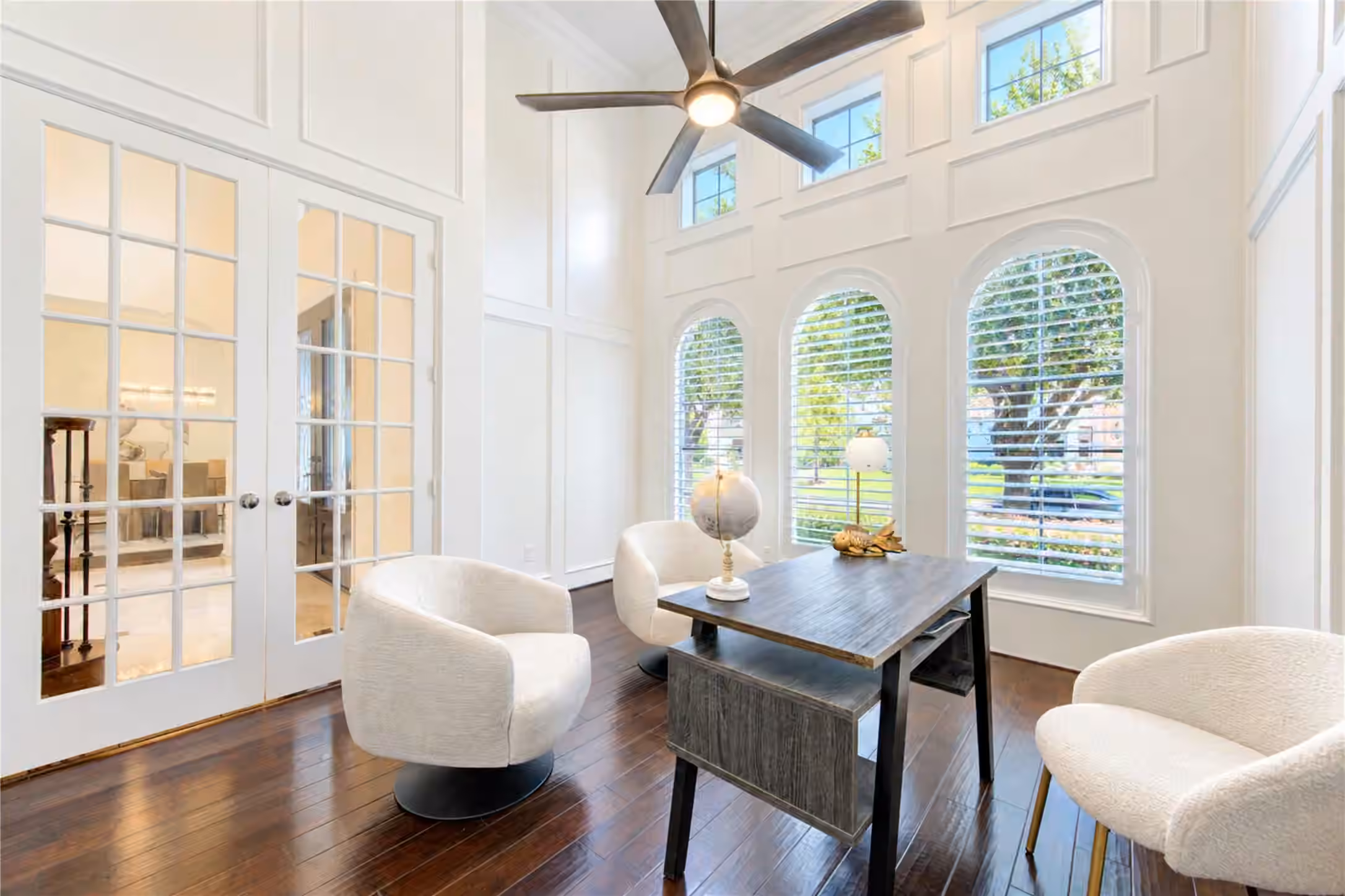 Photo 2 of 14014 Hampton Cove Drive, Houston, TX