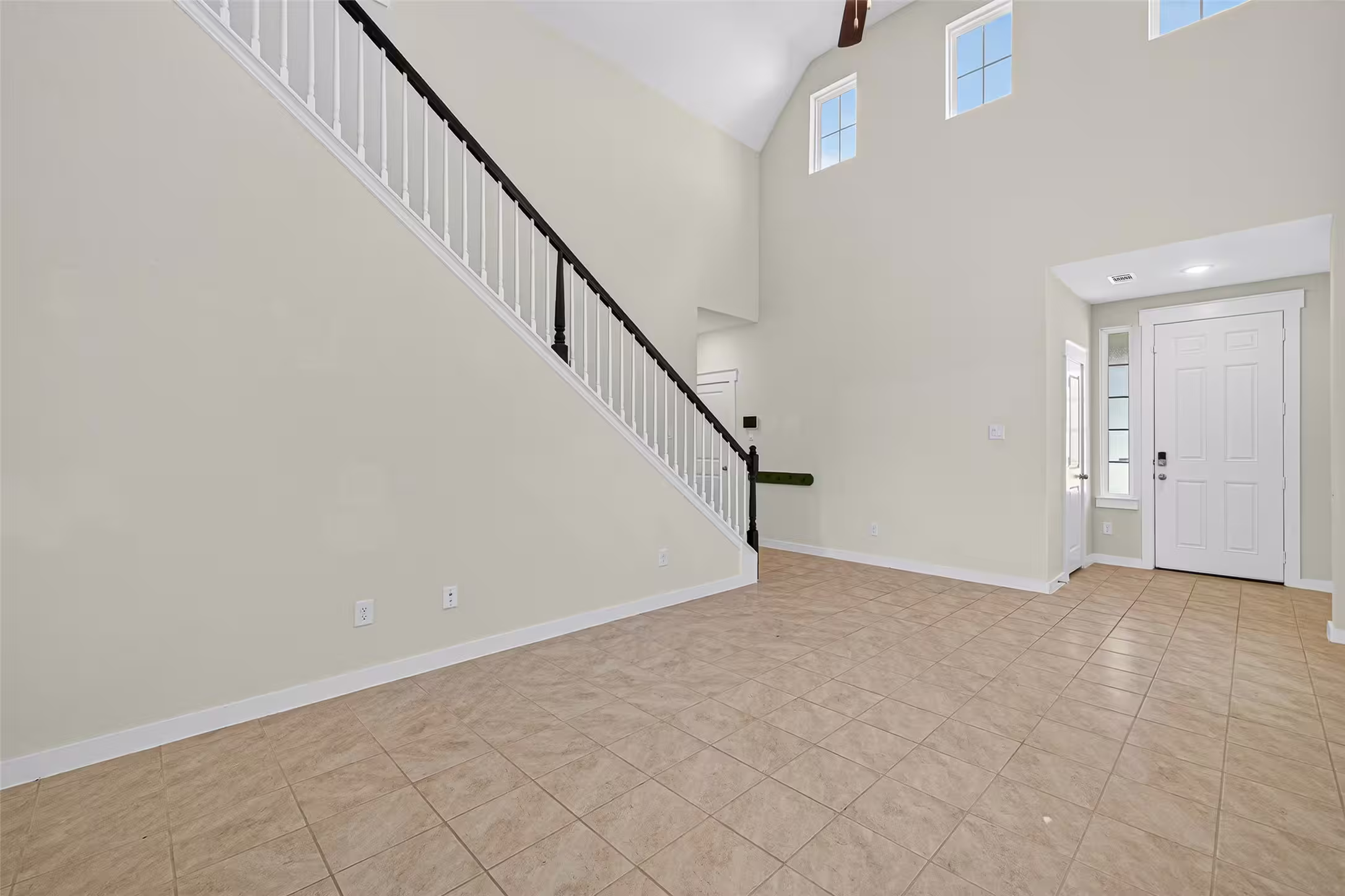 Photo 7 of 21211 Shore Bluff Drive, Cypress, TX