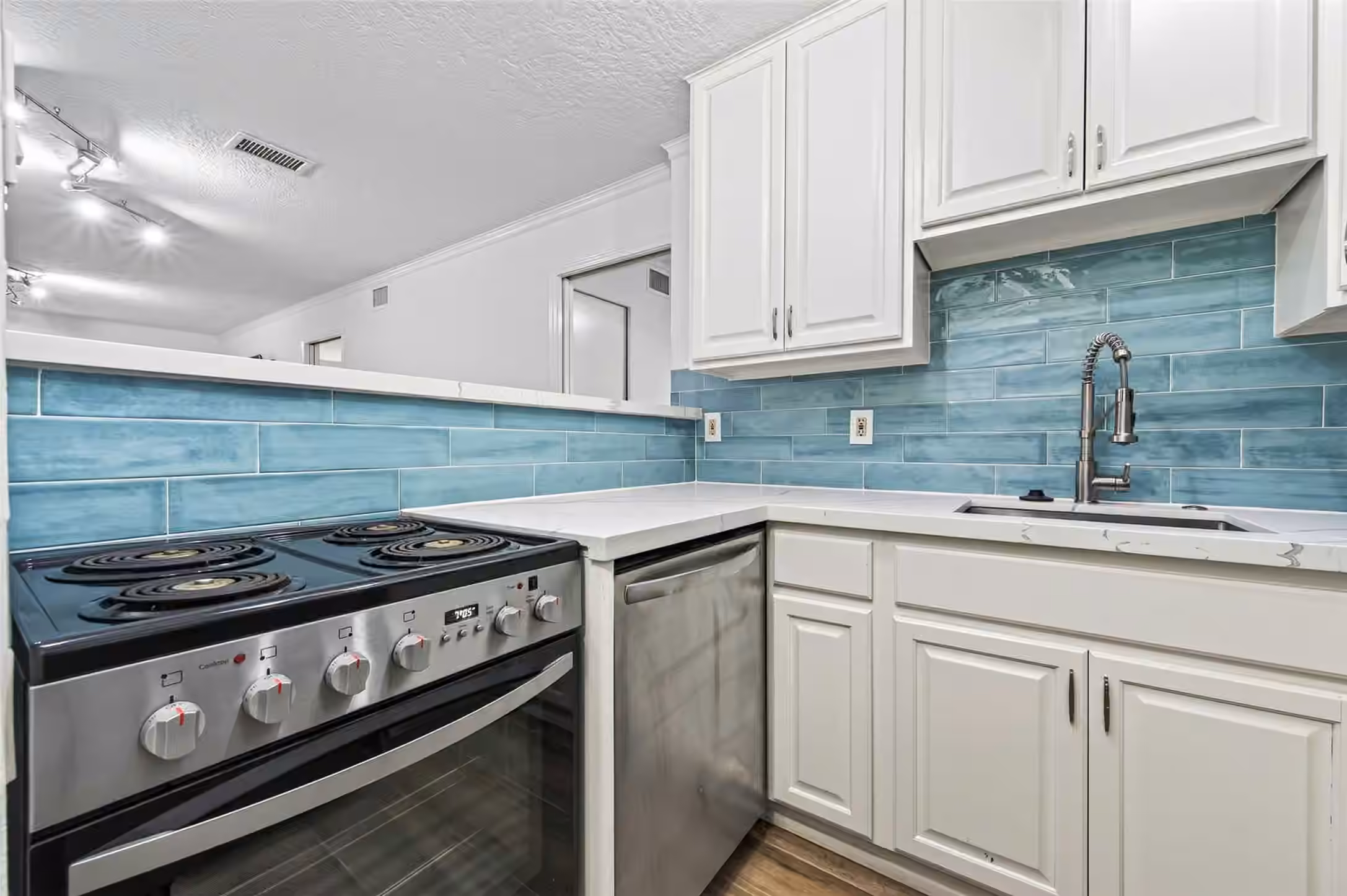 Photo 7 of 1418 Vermont Street 2, Houston, TX