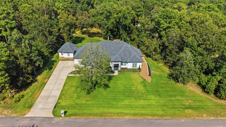 Photo of 8778 Catamaran Way, Montgomery, TX 77316