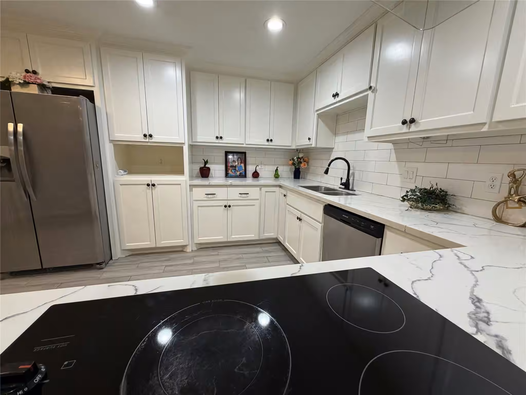 Photo 3 of 7703 Moonmist B, Houston, TX