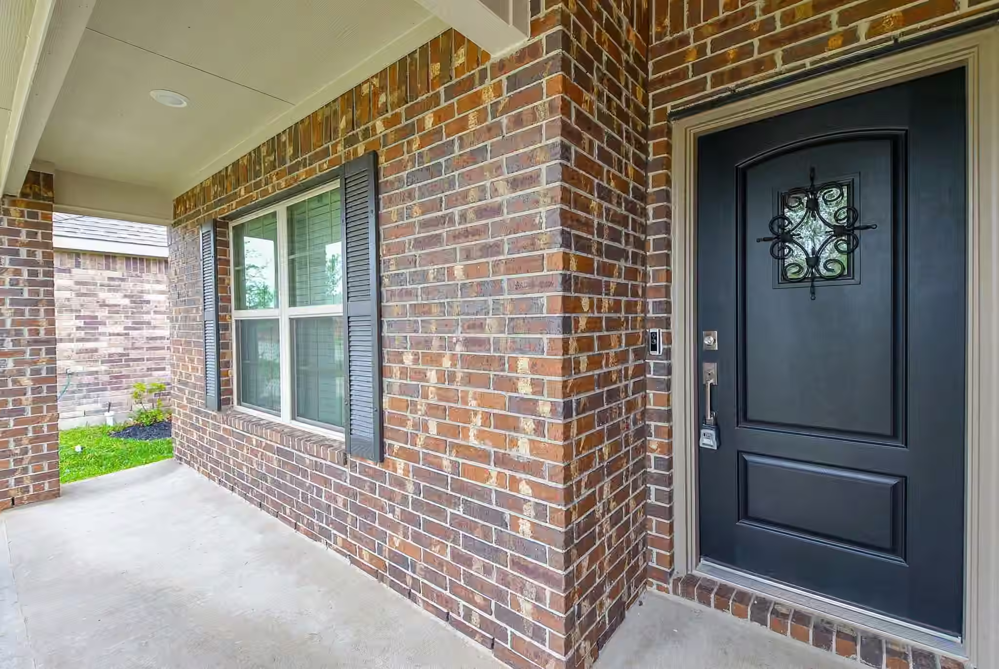 Photo 3 of 8426 Manta Ray Drive, Cypress, TX