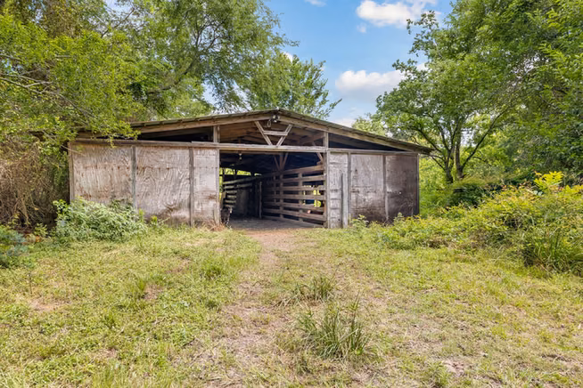 Photo 7 of 7705 Rankin Road, Humble, TX