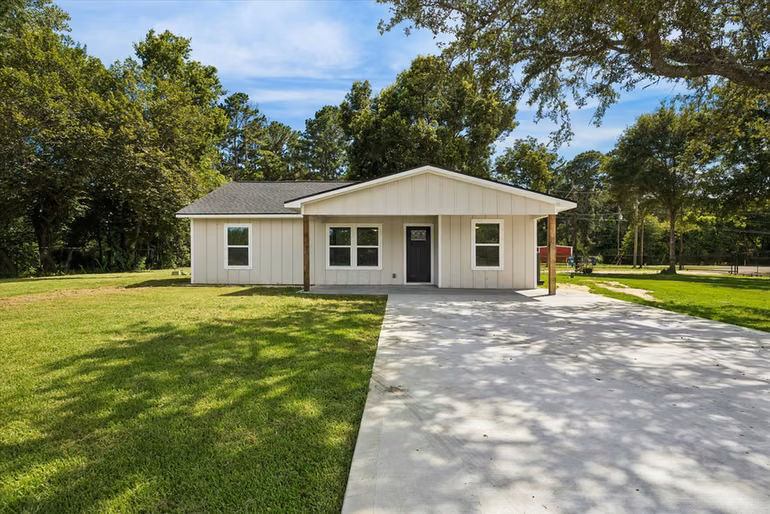 Photo of 1190 County Road 146, Alvin, TX 77511