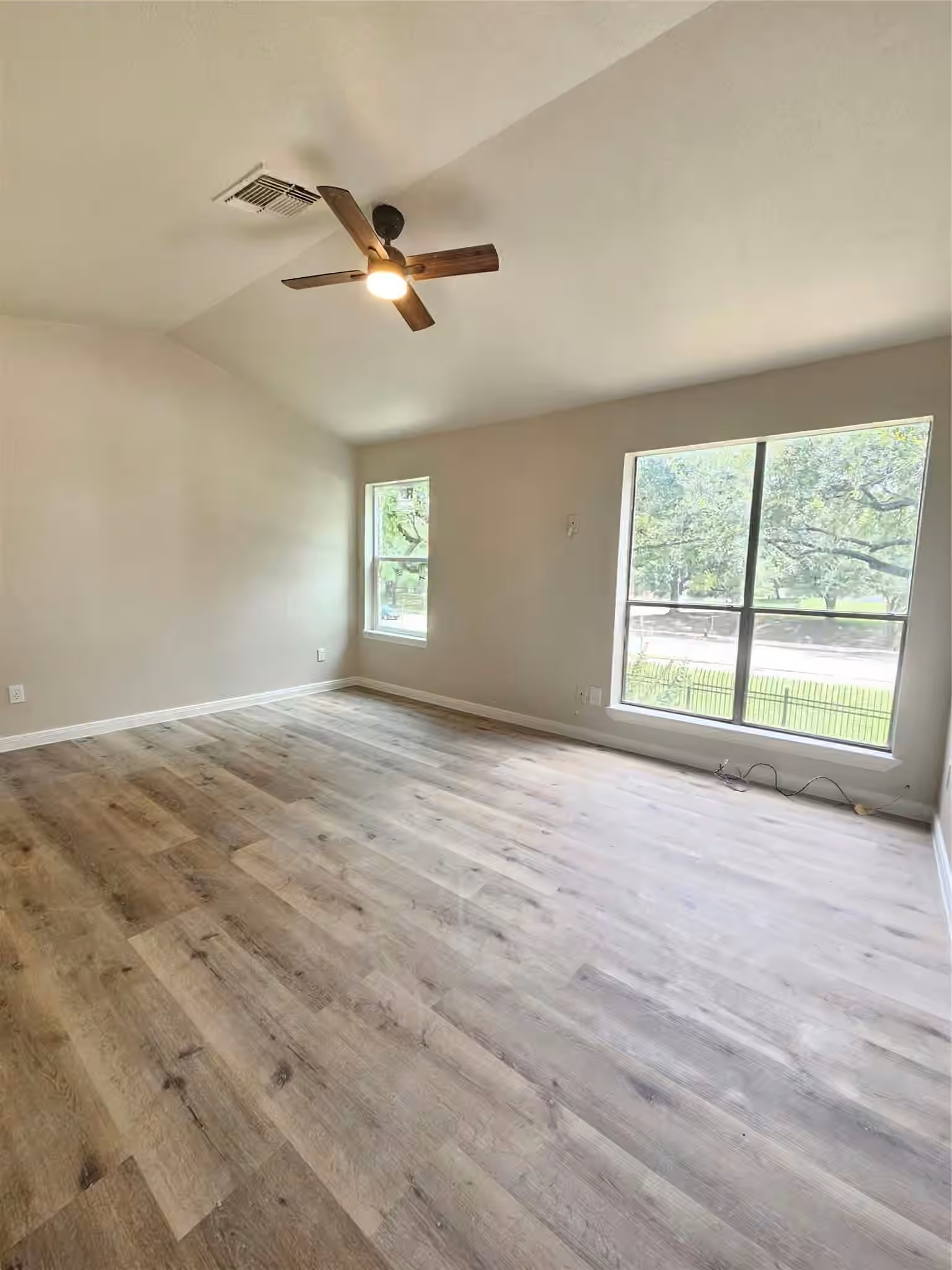 Photo 6 of 8299 Cambridge Street 101, Houston, TX