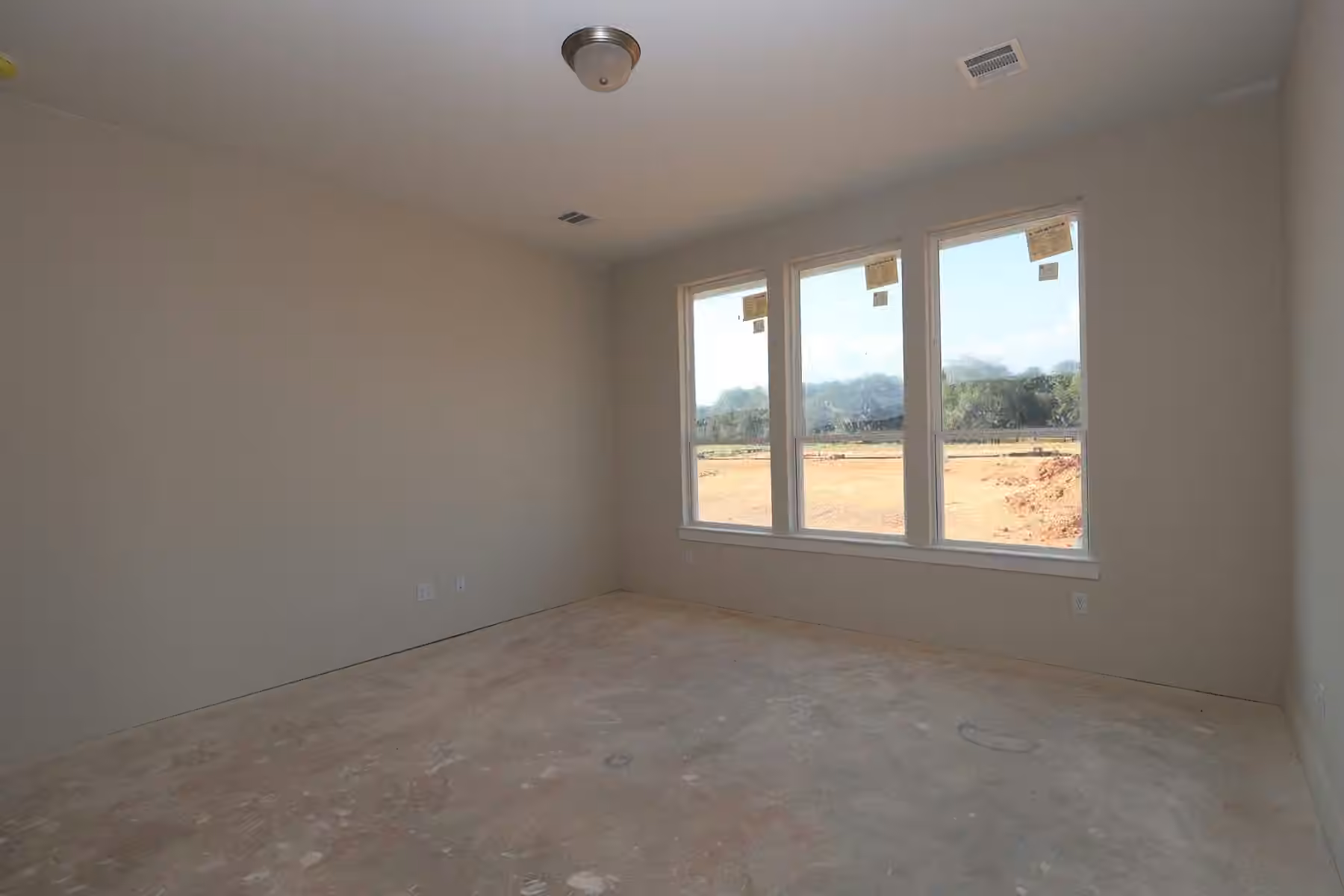 Photo 4 of 14924 Clover Meadow Lane, Montgomery, TX
