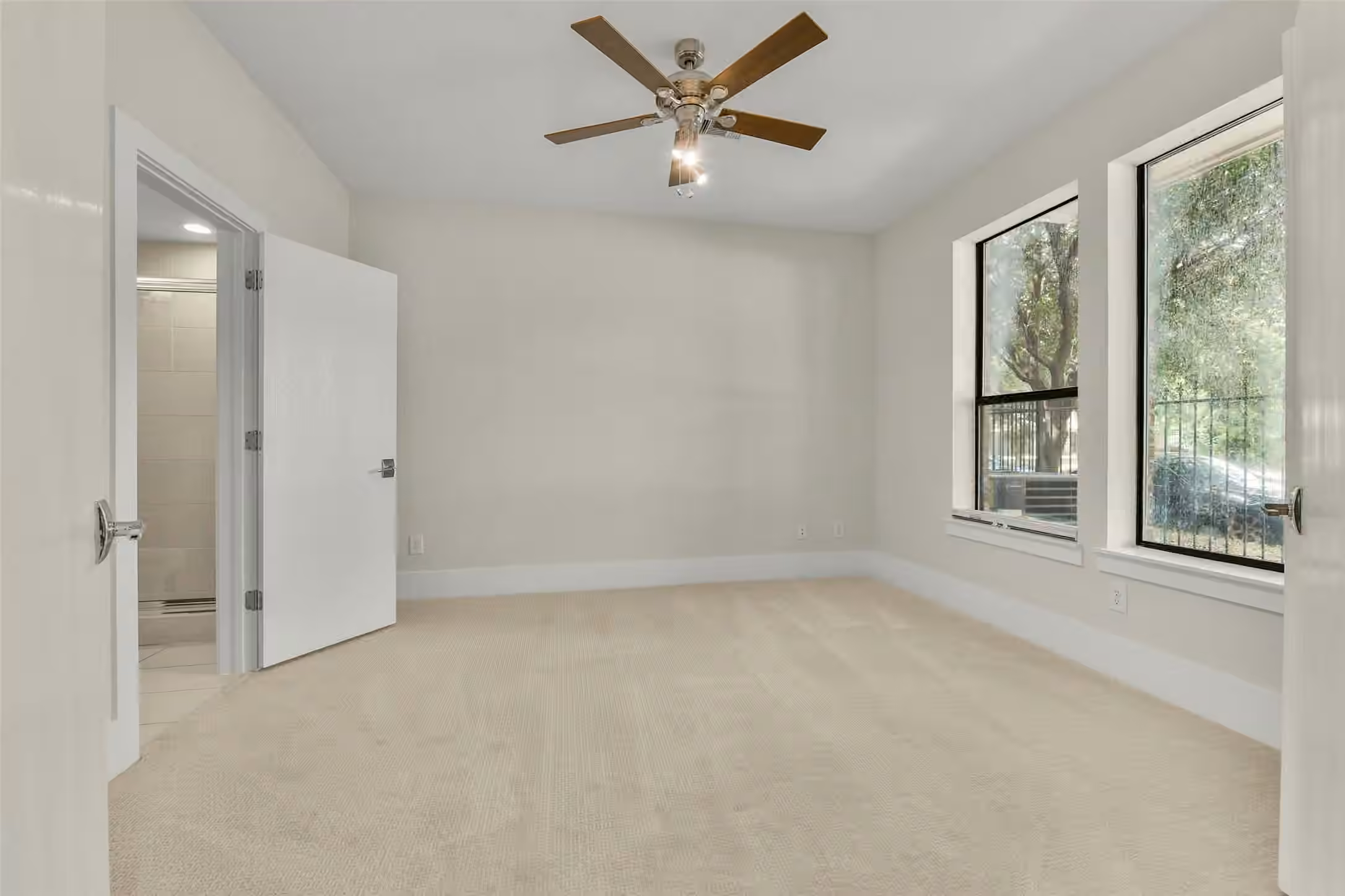 Photo 4 of 1403 Nagle Street, Houston, TX