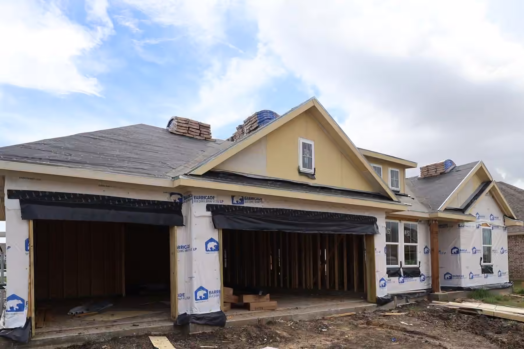 Photo 3 of 12114 St Augustine Drive, Mont Belvieu, TX