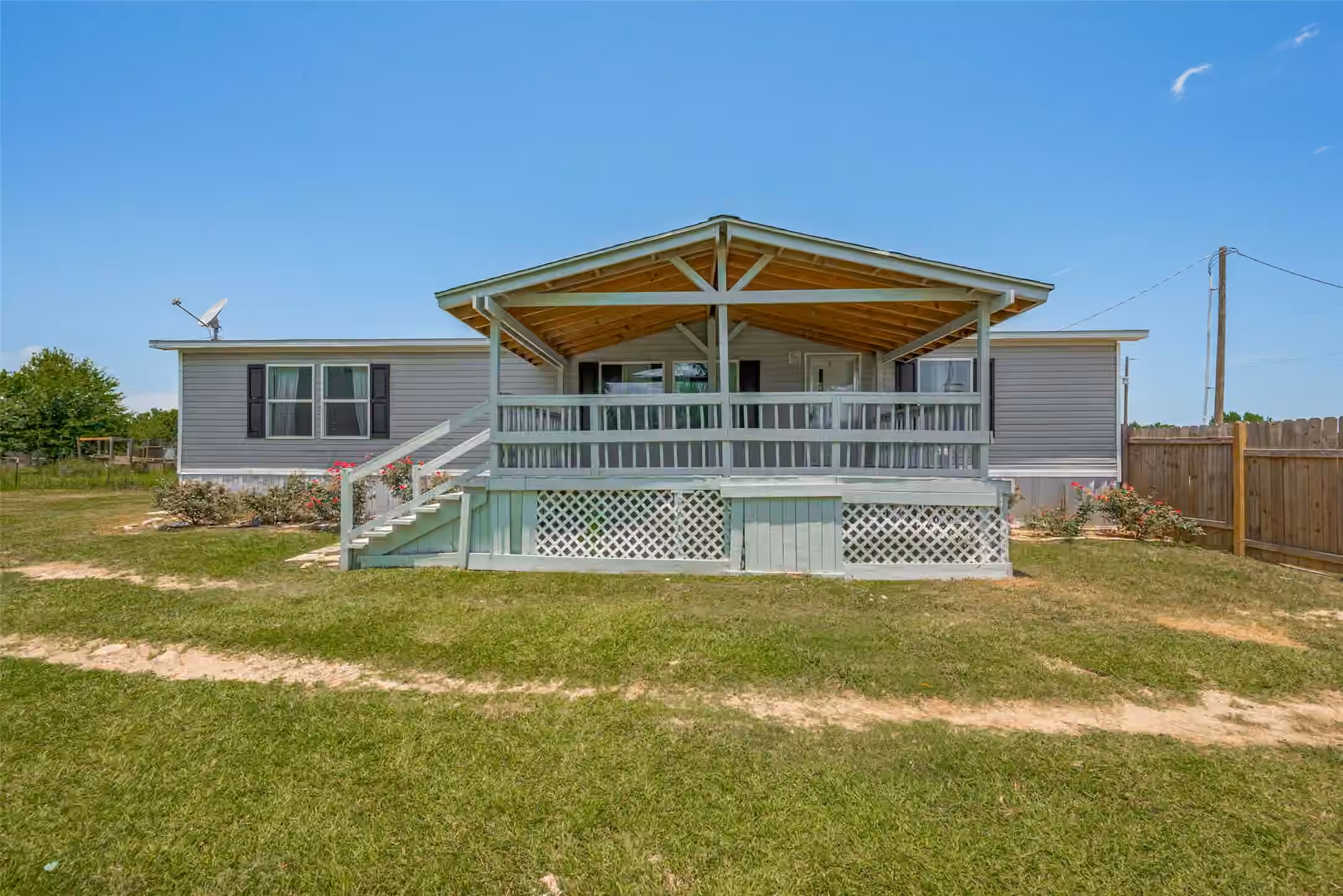 Photo of 439 Road 5107, Cleveland, TX 77327