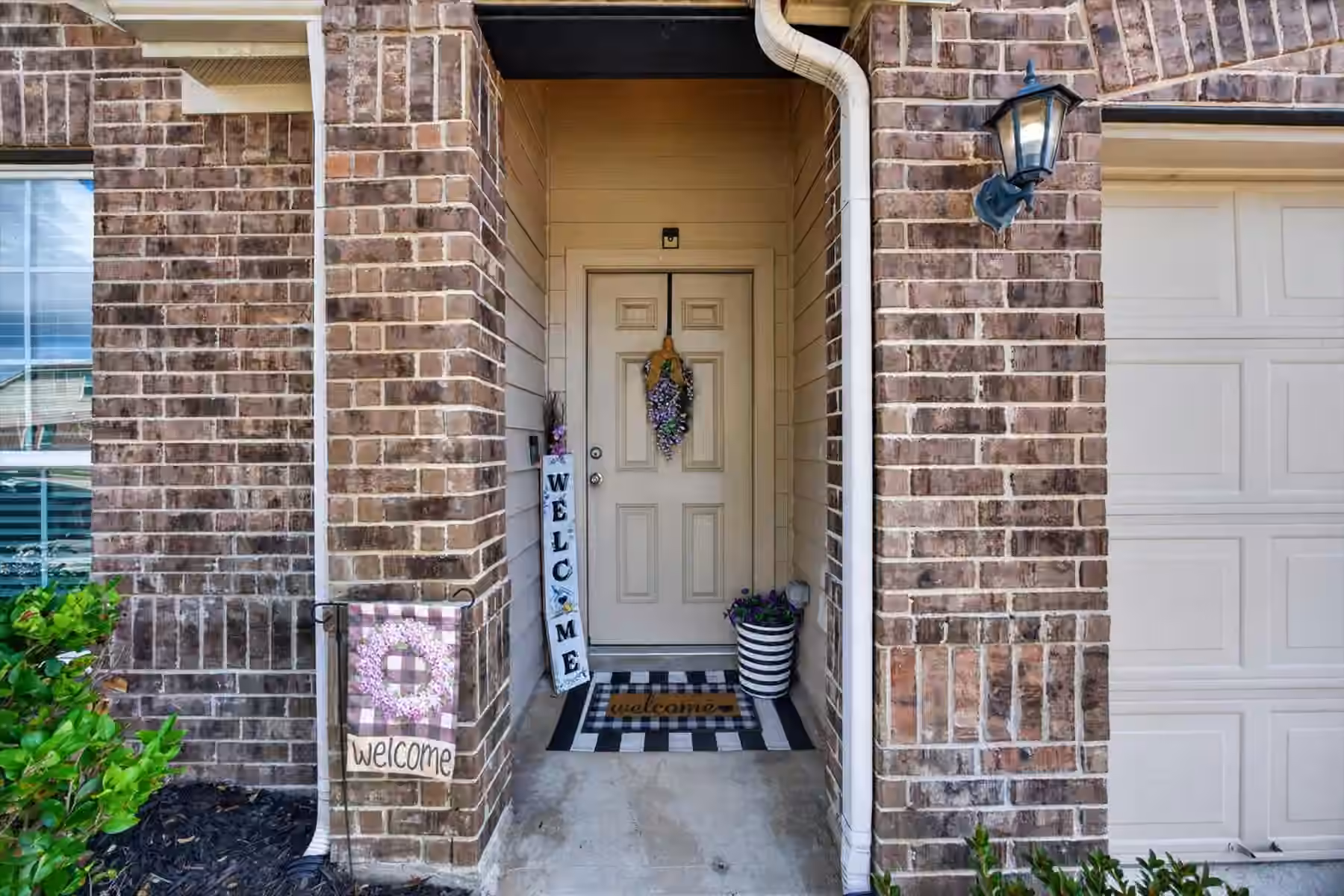 Photo 4 of 2423 Cold River Drive, Humble, TX