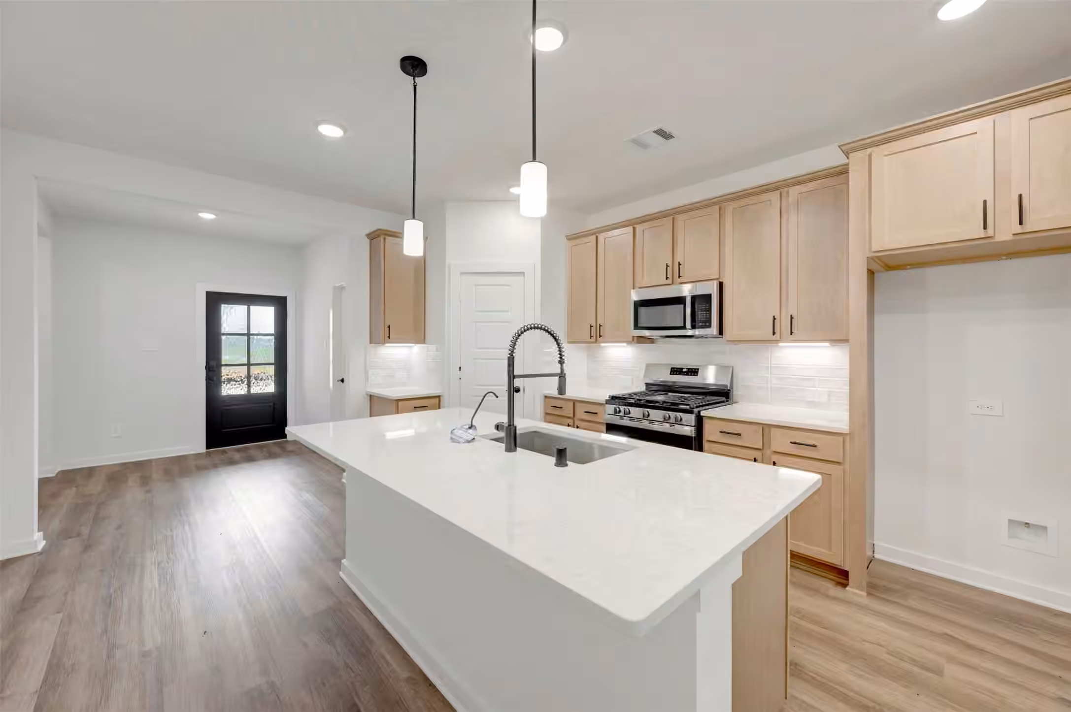 Photo 3 of 20606 Draper Road, Tomball, TX