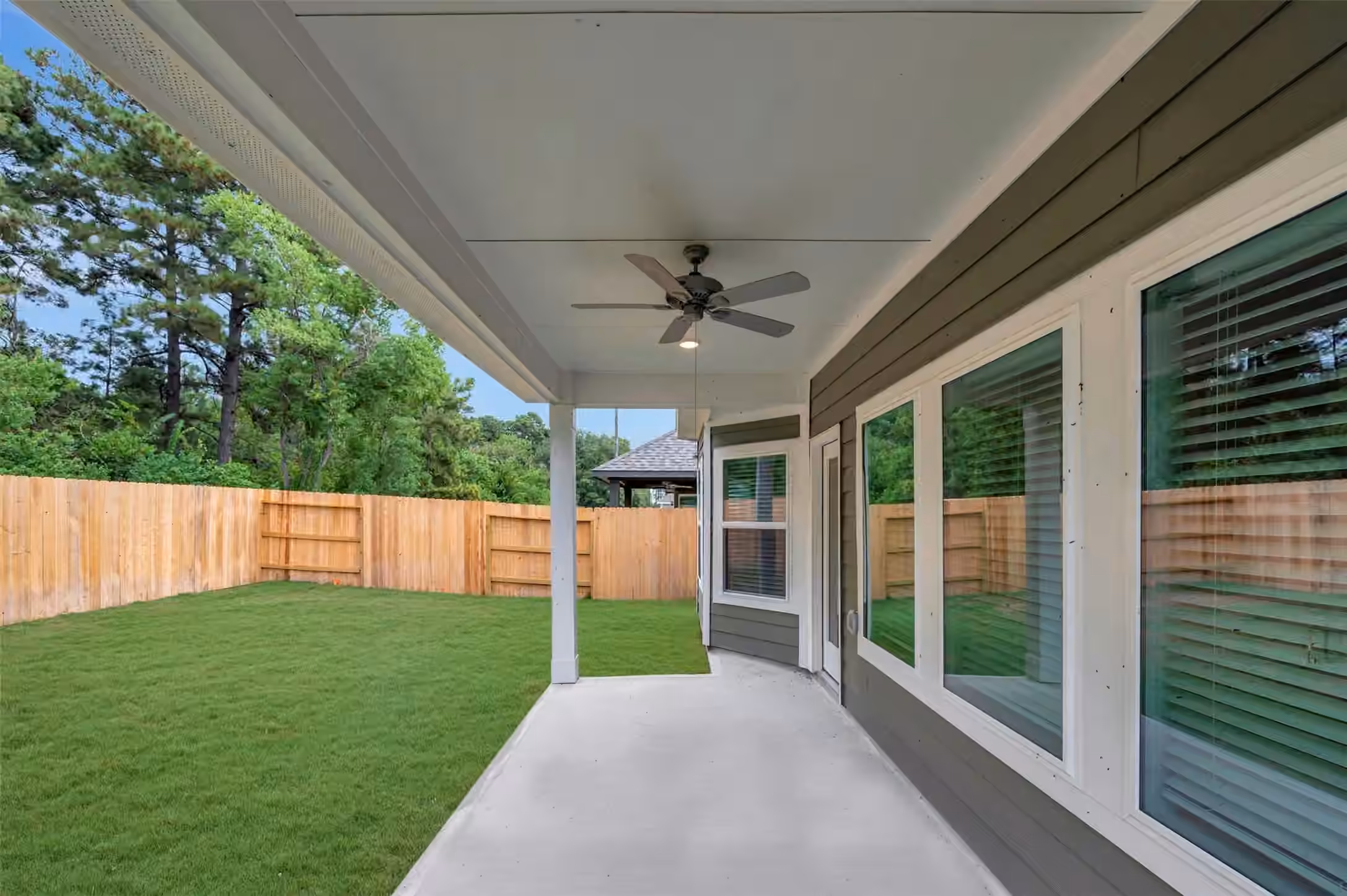 Photo 7 of 20606 Draper Road, Tomball, TX