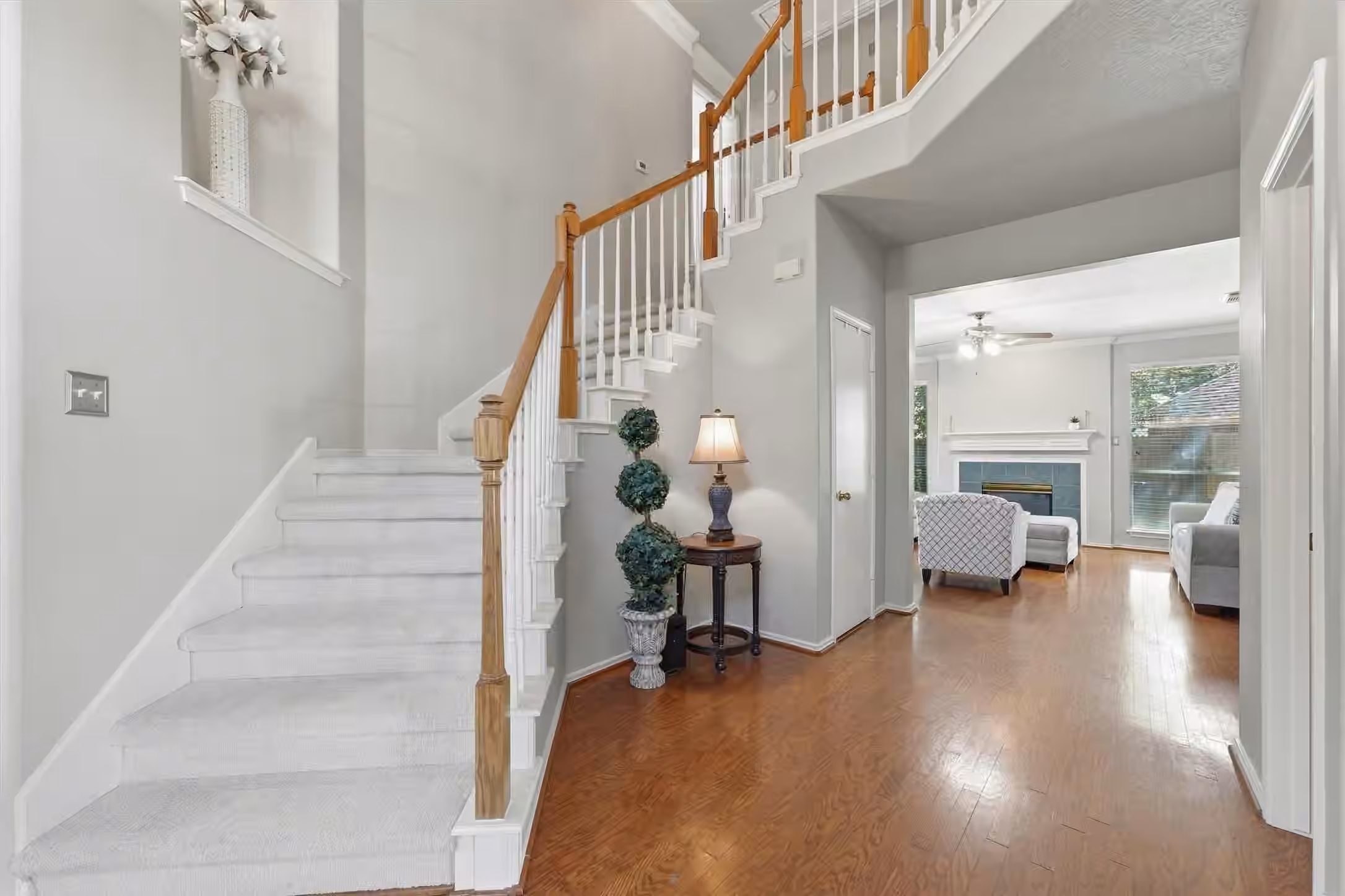 Photo 6 of 2426 Mills Creek Drive, Houston, TX