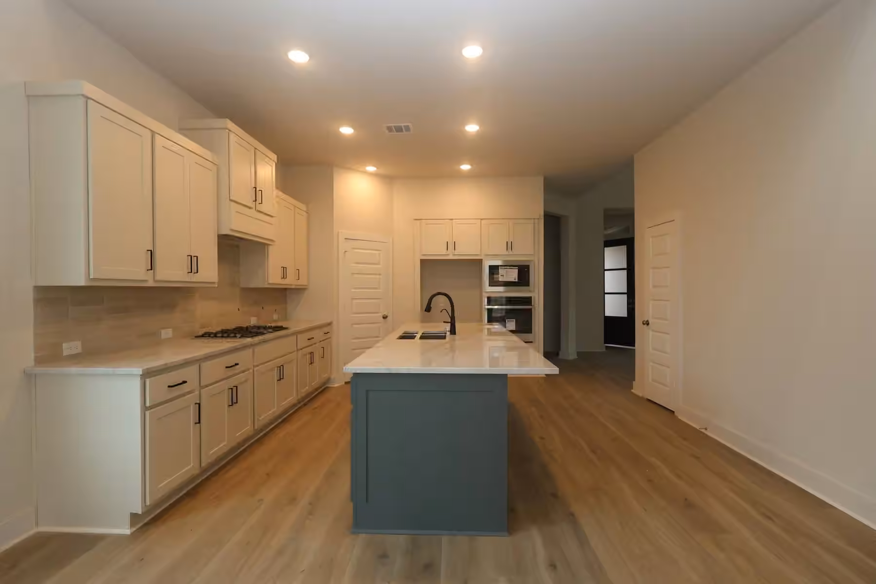 Photo 2 of 14904 Clover Meadow Lane, Montgomery, TX