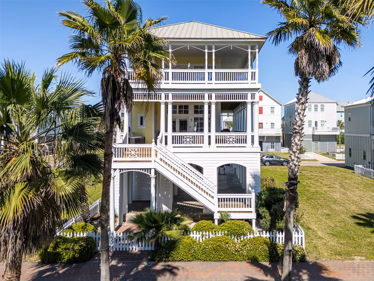 Photo of 730 Beachtown Passage, Galveston, TX 77550