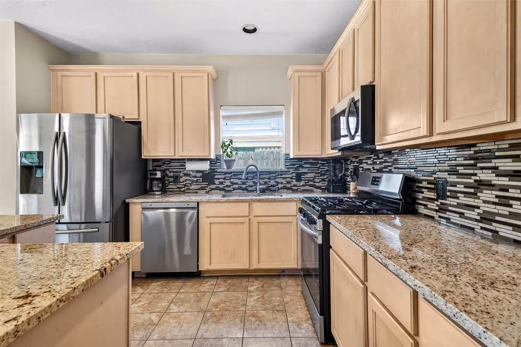 Photo 7 of 1635 Pebble Banks Lane, Pasadena, TX
