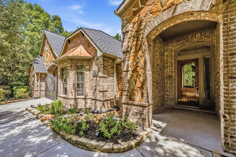 Photo 5 of 13120 Autumn Ash Drive, Conroe, TX