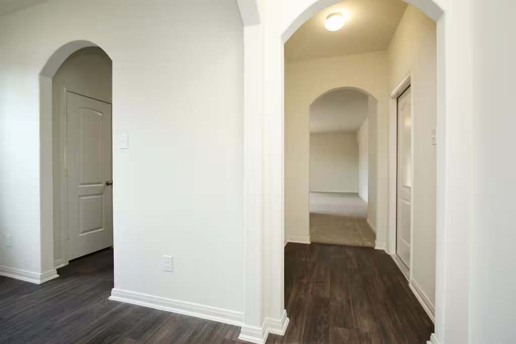 Photo 2 of 928 Lake View Circle W, Brookshire, TX