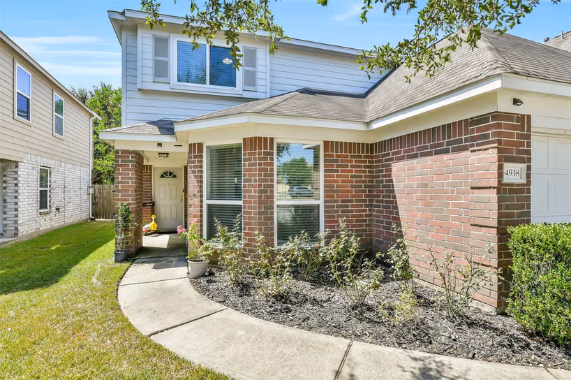 Photo 2 of 4938 Conifer Ridge Way, Humble, TX