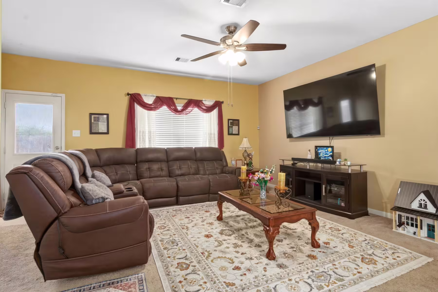 Photo 6 of 8047 Hall Oak Drive, Houston, TX