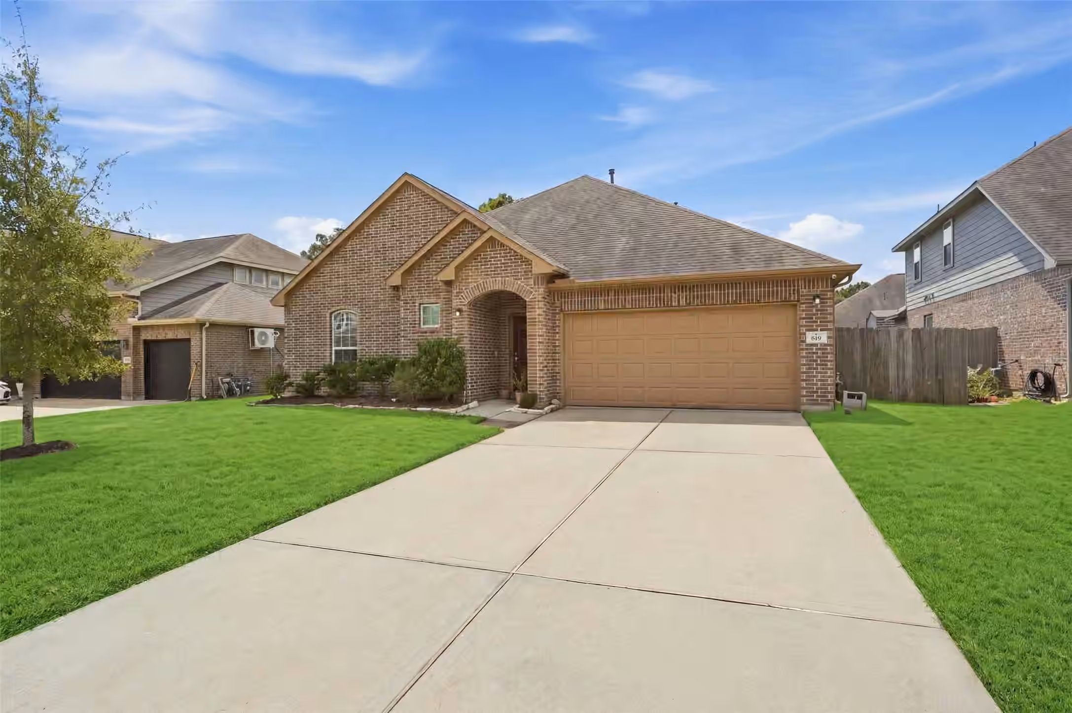 Photo 3 of 619 Yoke Drive, Crosby, TX