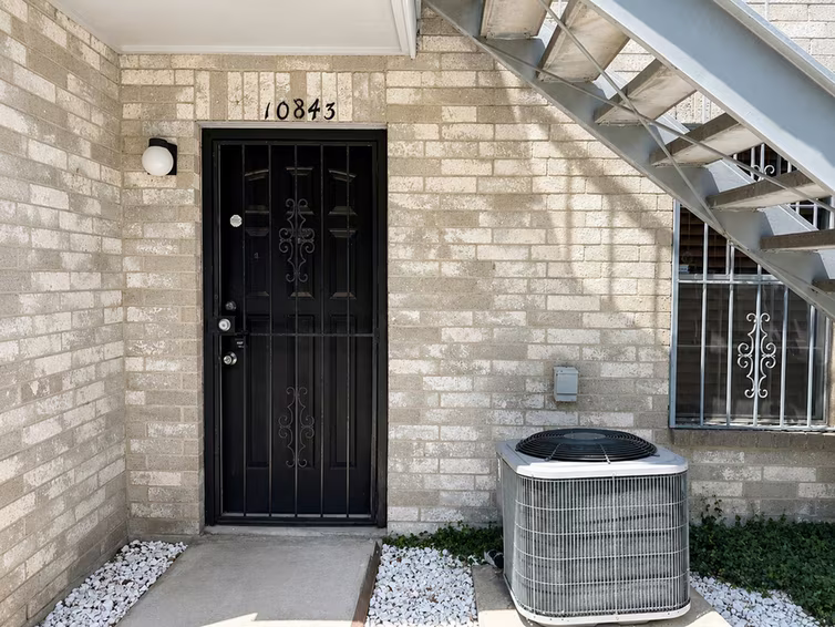 Photo of 10843 Braes Bend Drive, Houston, TX 77071