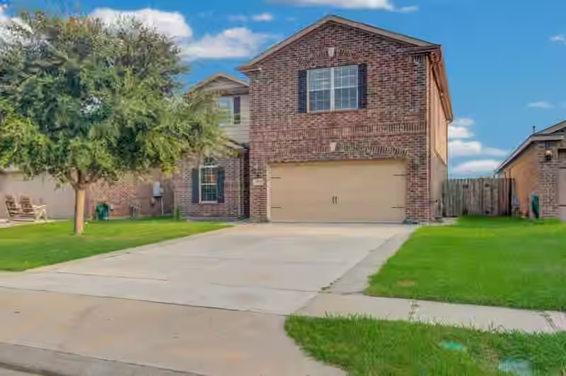 Photo 2 of 1835 Garnet Breeze Drive, Rosharon, TX