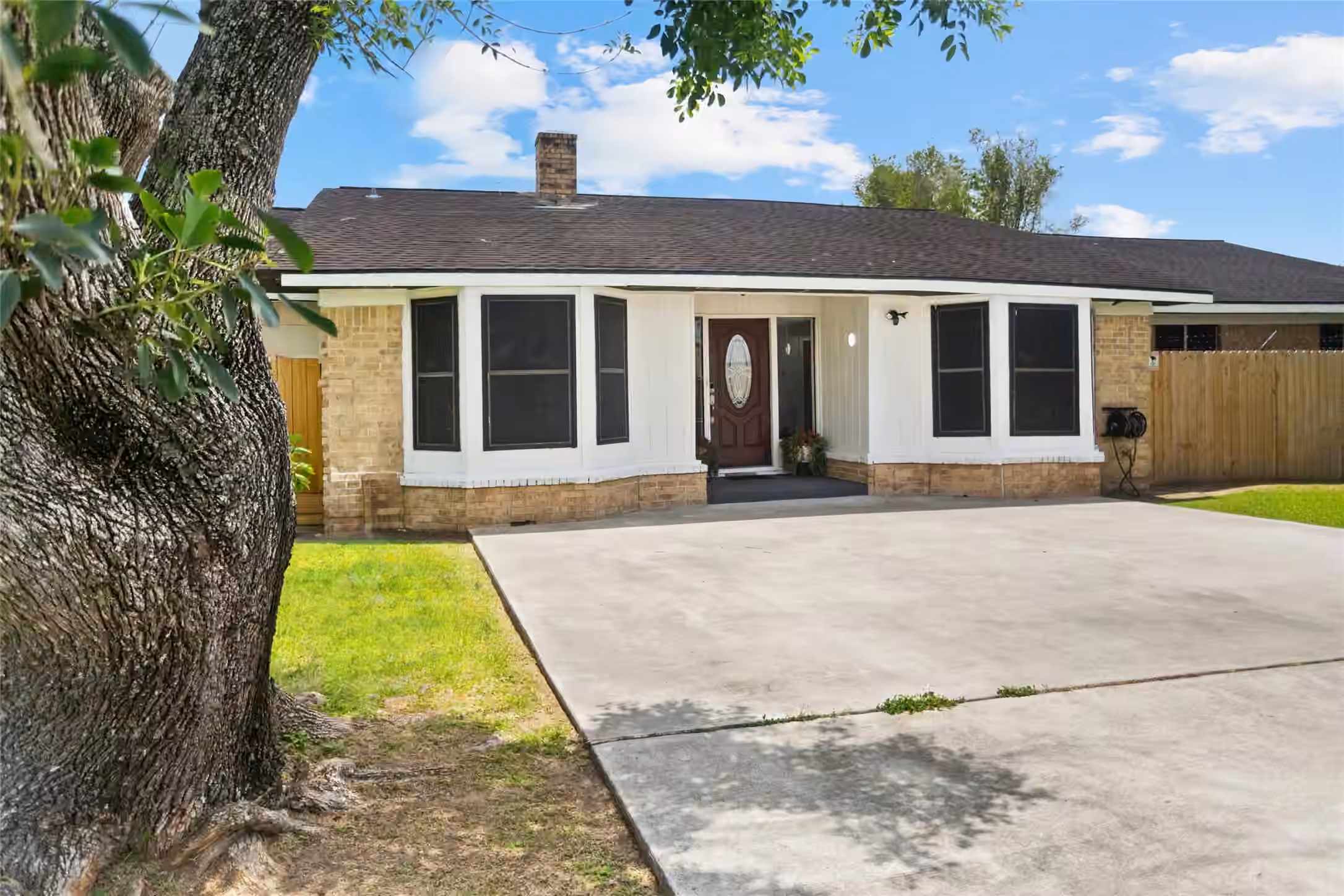 Photo 2 of 5001 Texas Avenue, La Marque, TX