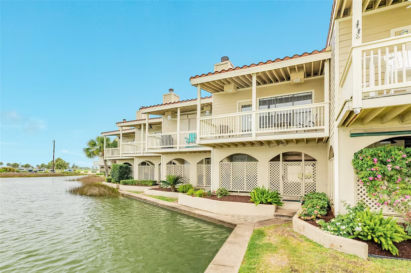 Photo 2 of 19 Dana Drive B, Galveston, TX