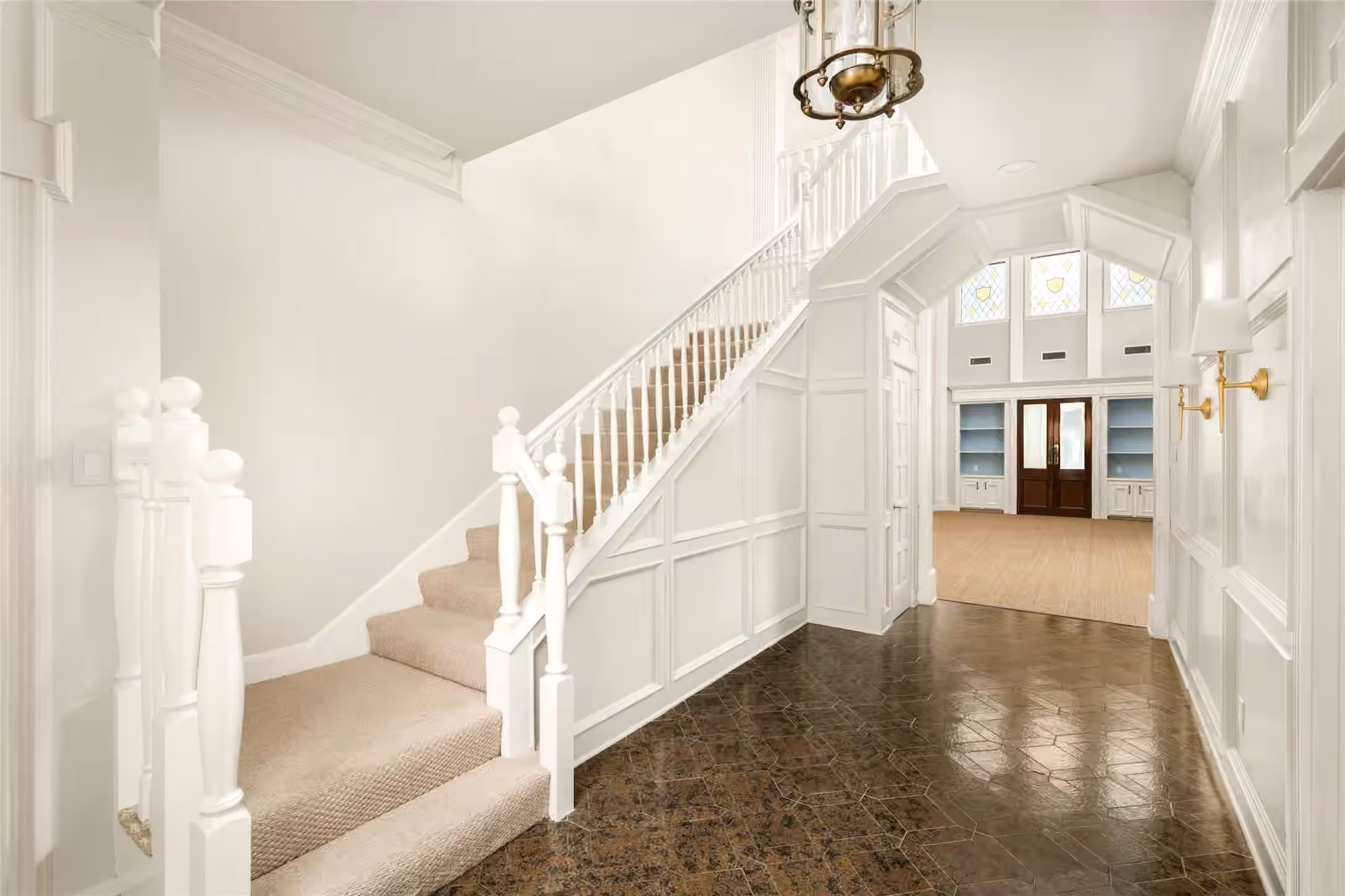 Photo 4 of 9338 Briar Forest Drive, Houston, TX