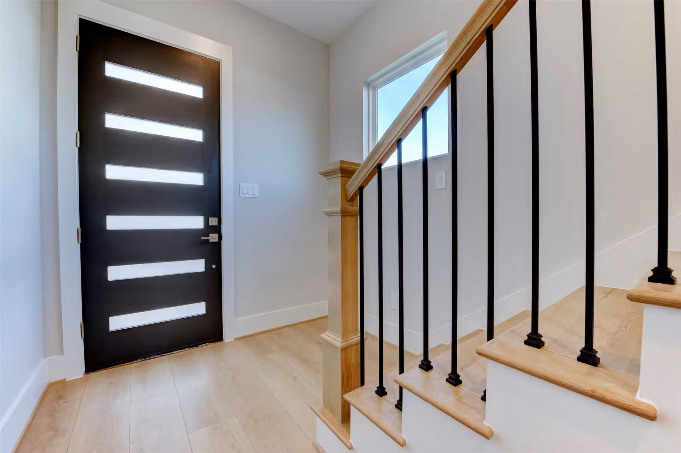 Photo 3 of 5132 Rosslyn Road, Houston, TX