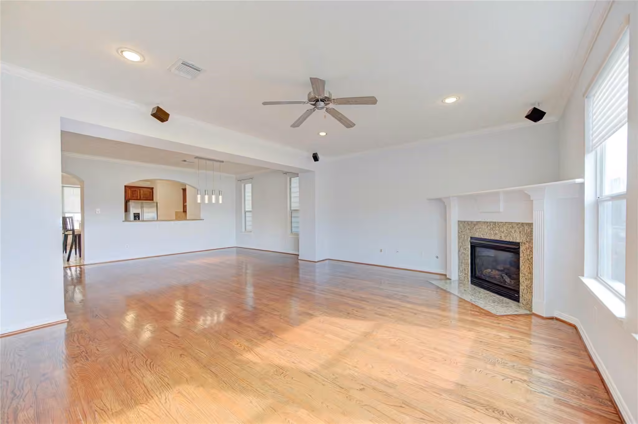 Photo 6 of 2931 Bering Drive, Houston, TX