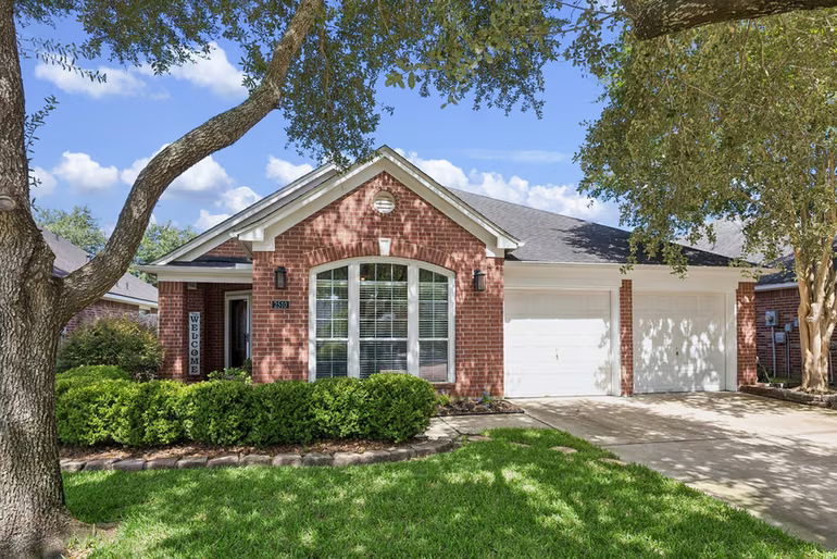Photo of 2510 Llano Springs Drive, Katy, TX