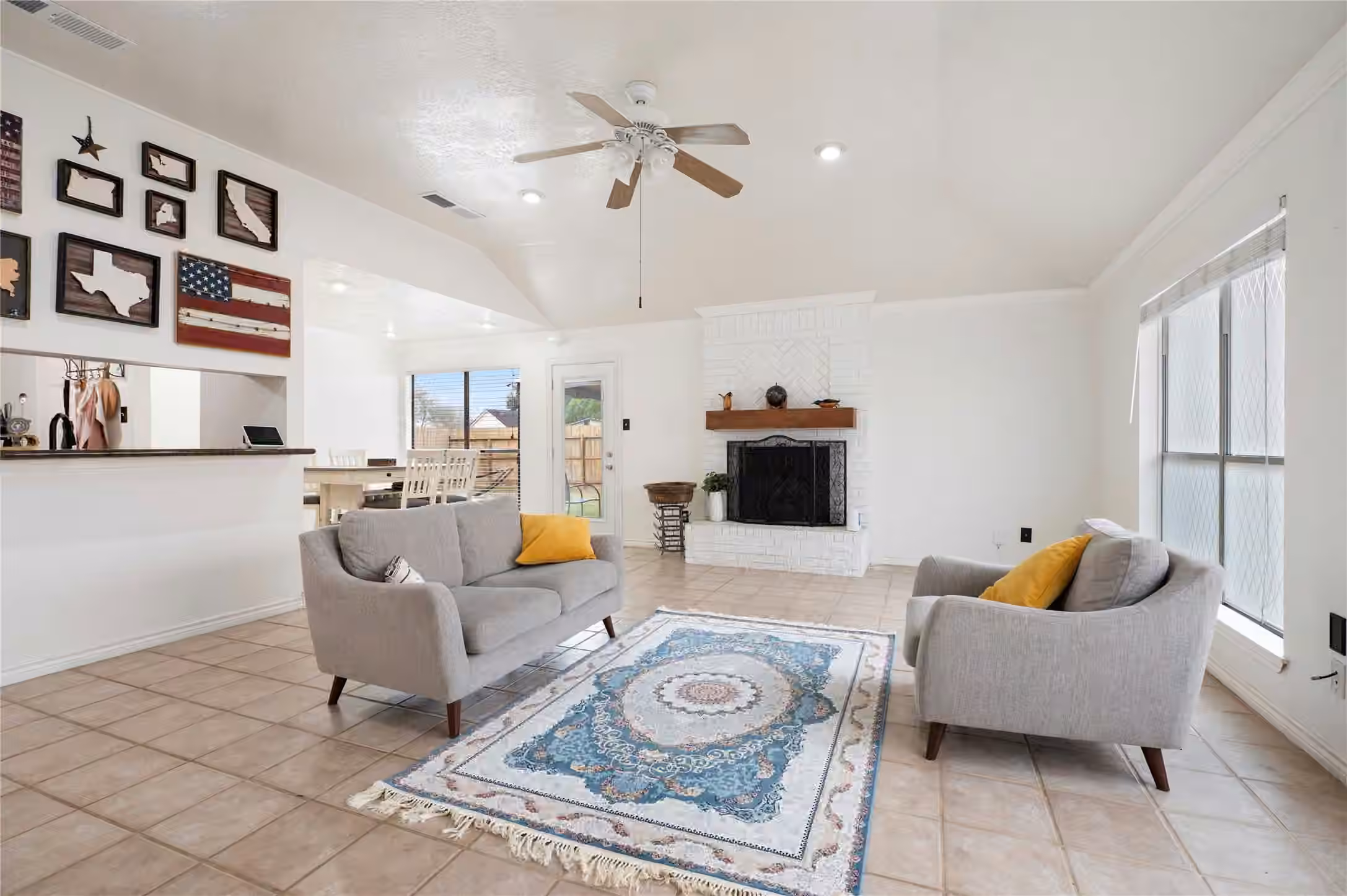Photo 4 of 2506 Bisontine Street, Friendswood, TX