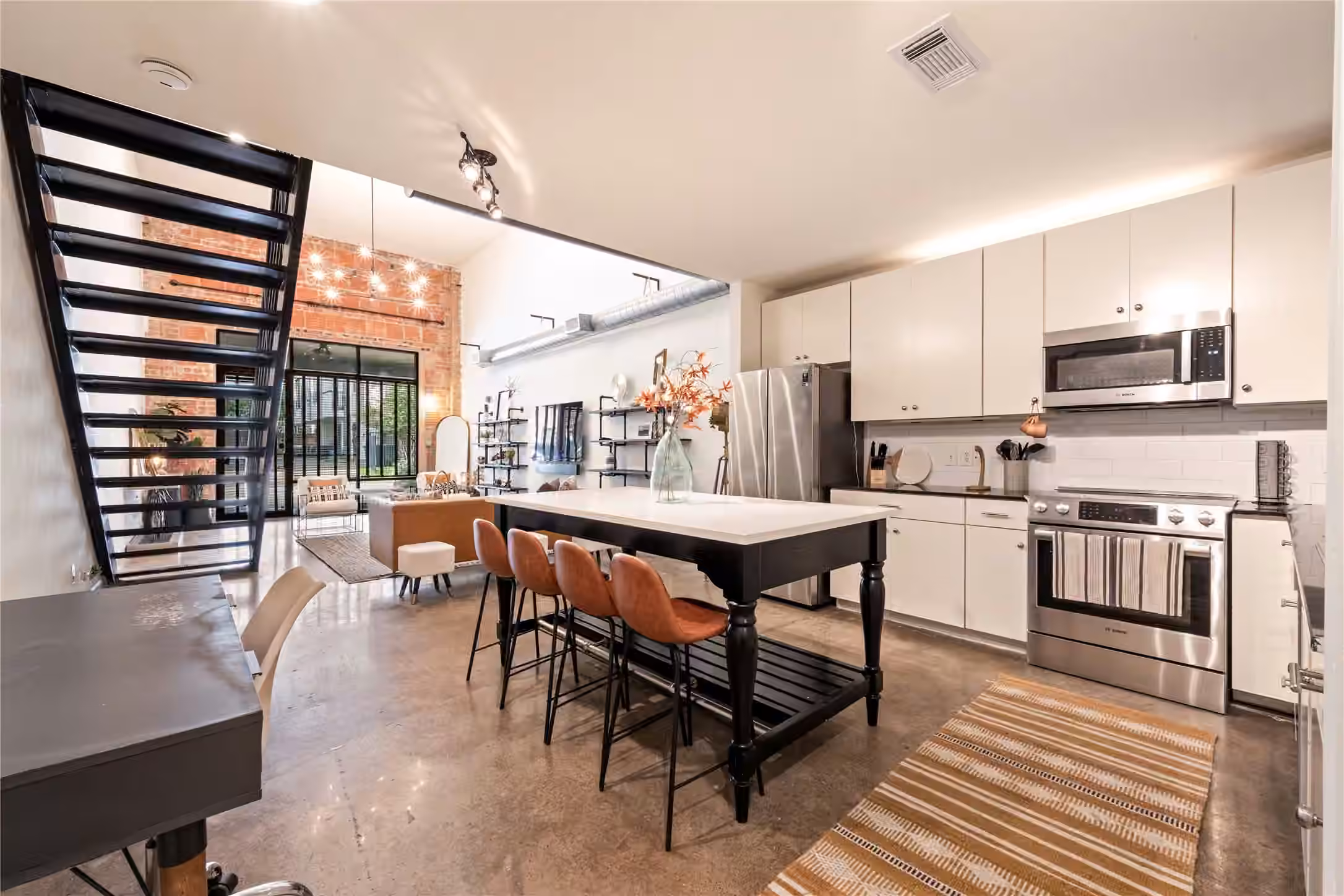 Photo 6 of 1601 W Webster Street 7, Houston, TX