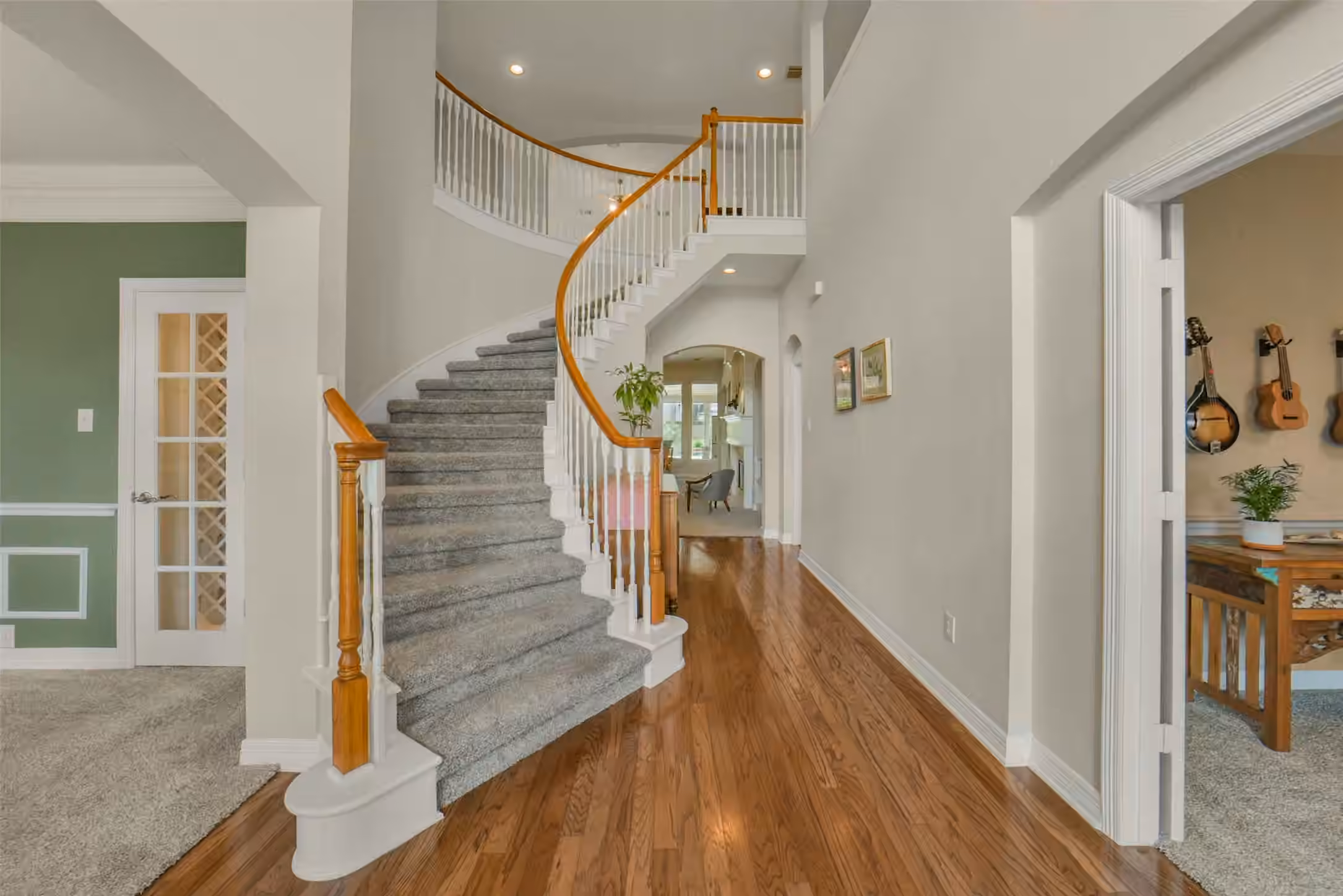 Photo 5 of 17315 E Summer Rose Court, Cypress, TX