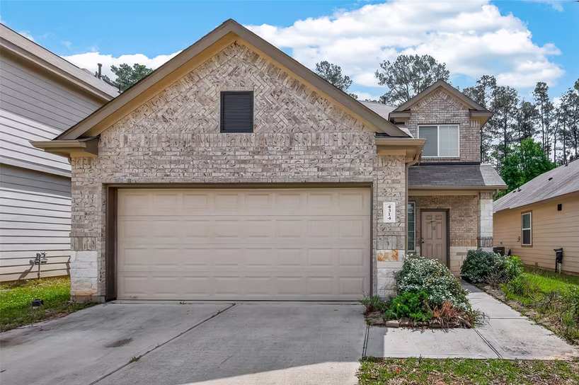 Photo 2 of 4314 Mcgregor Bluff Lane, Conroe, TX