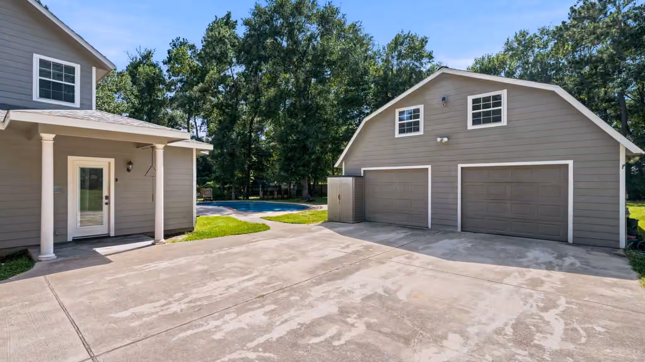 Photo 5 of 15217 Paradise Point Drive, Willis, TX