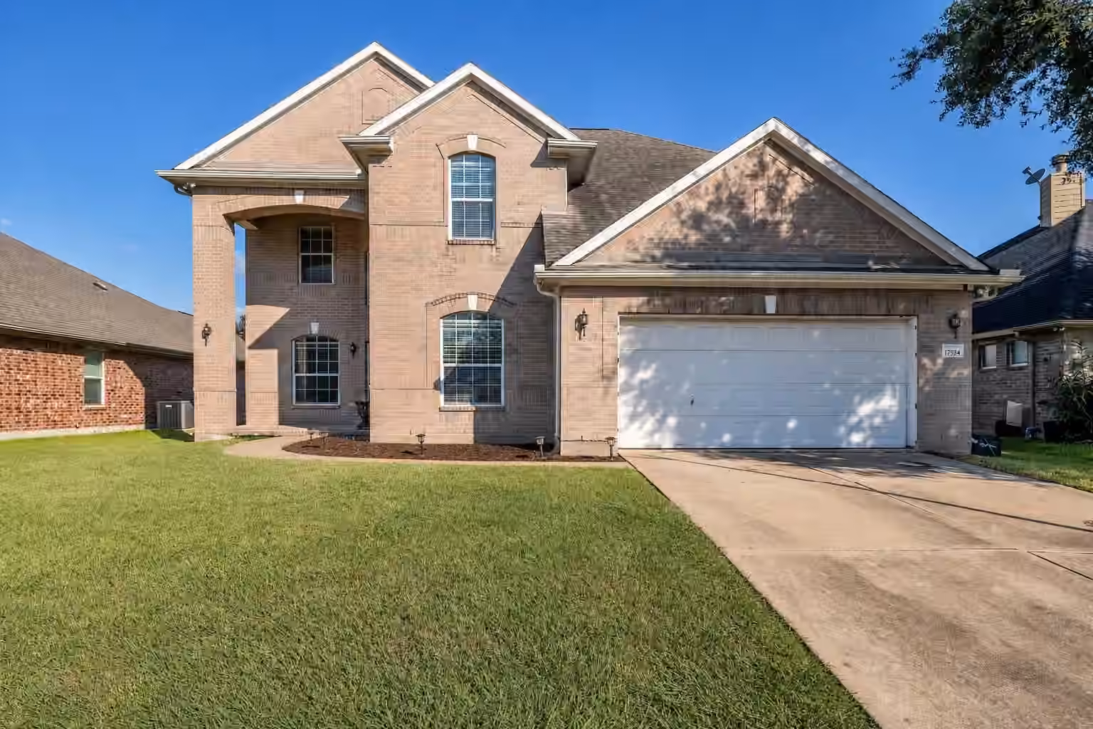 Photo of 17934 Oakridge Canyon Lane, Richmond, TX 77407