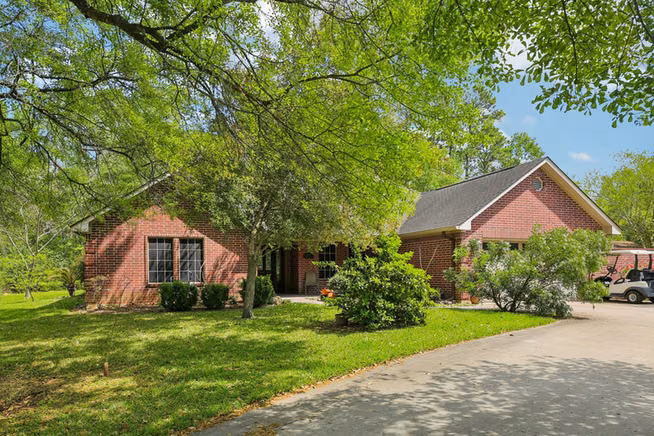 Photo of 27330 E Hardy Road, Spring, TX