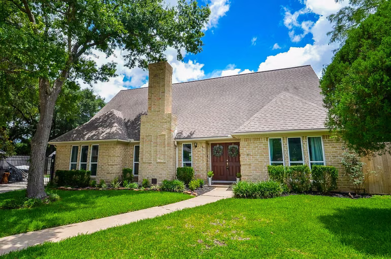 Photo of 11302 Burgoyne Drive, Houston, TX 77077
