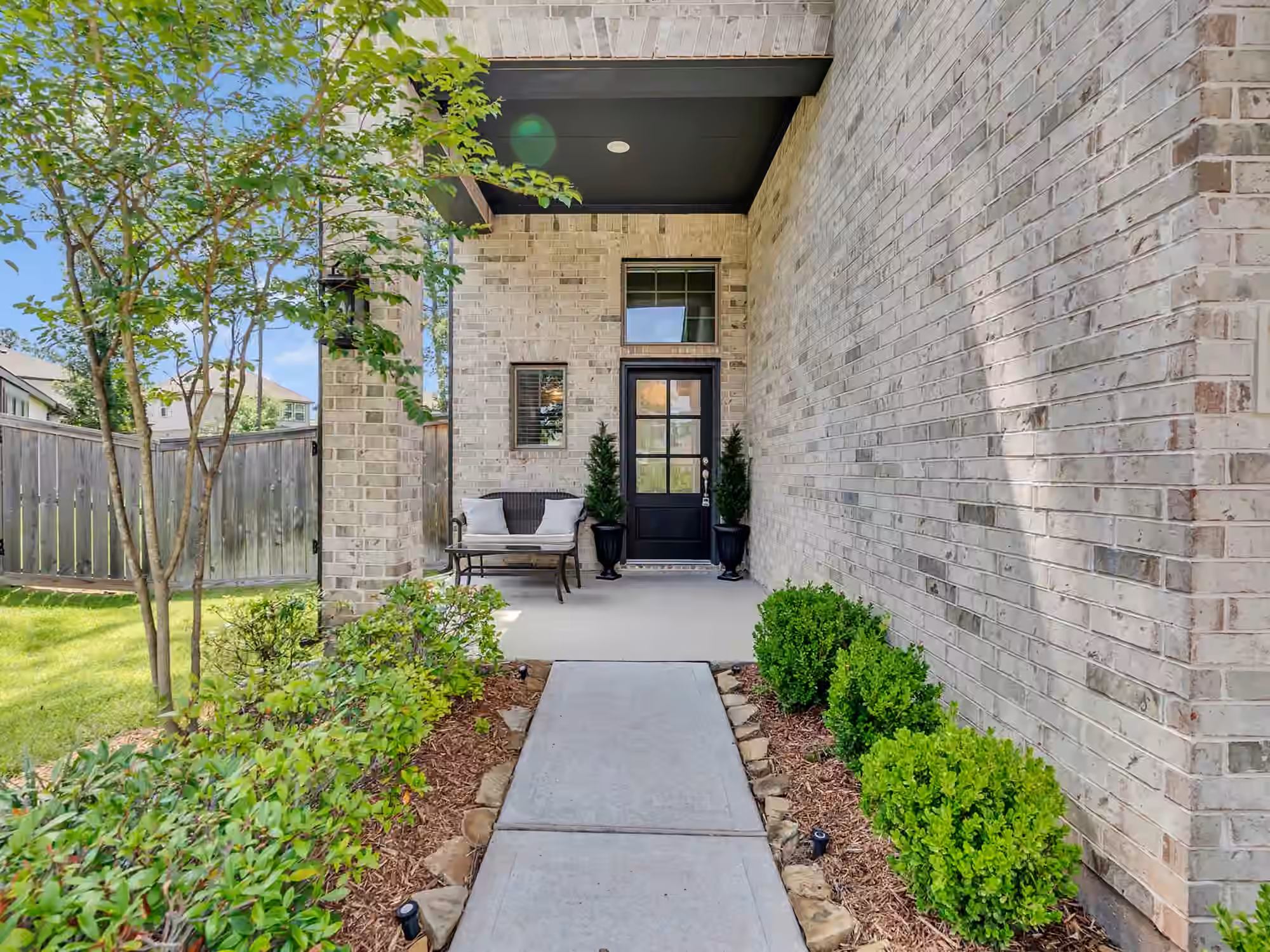 Photo 5 of 407 Soapberry Tree Court, Willis, TX