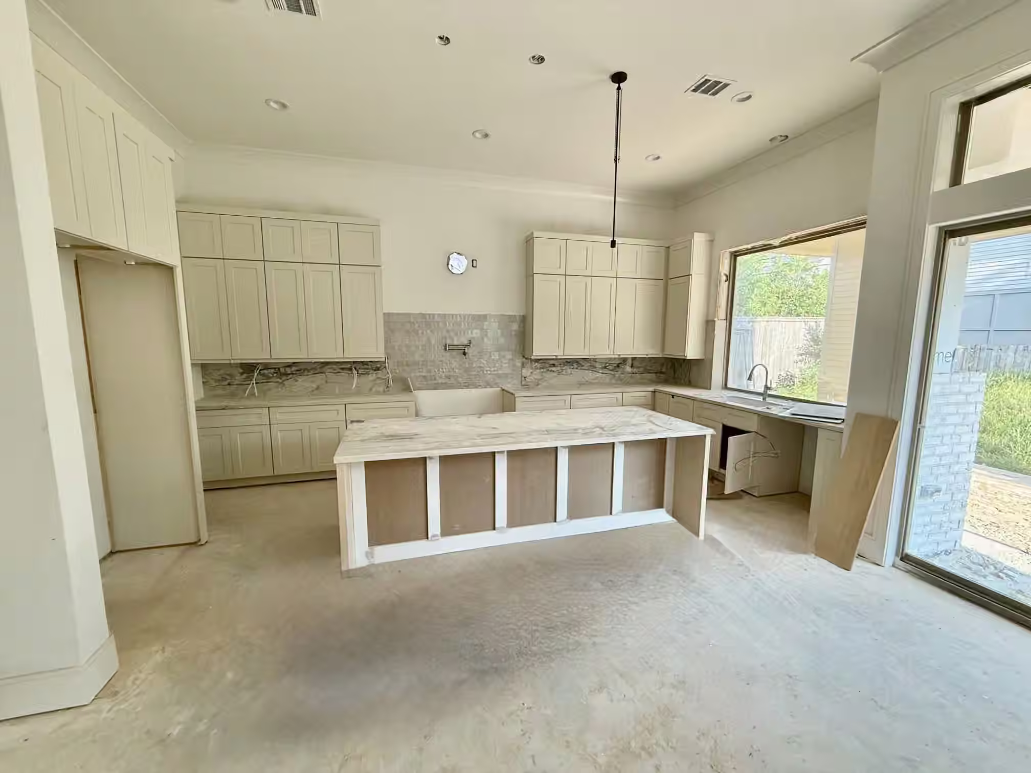 Photo 5 of 2122 NORTH Boulevard, Houston, TX