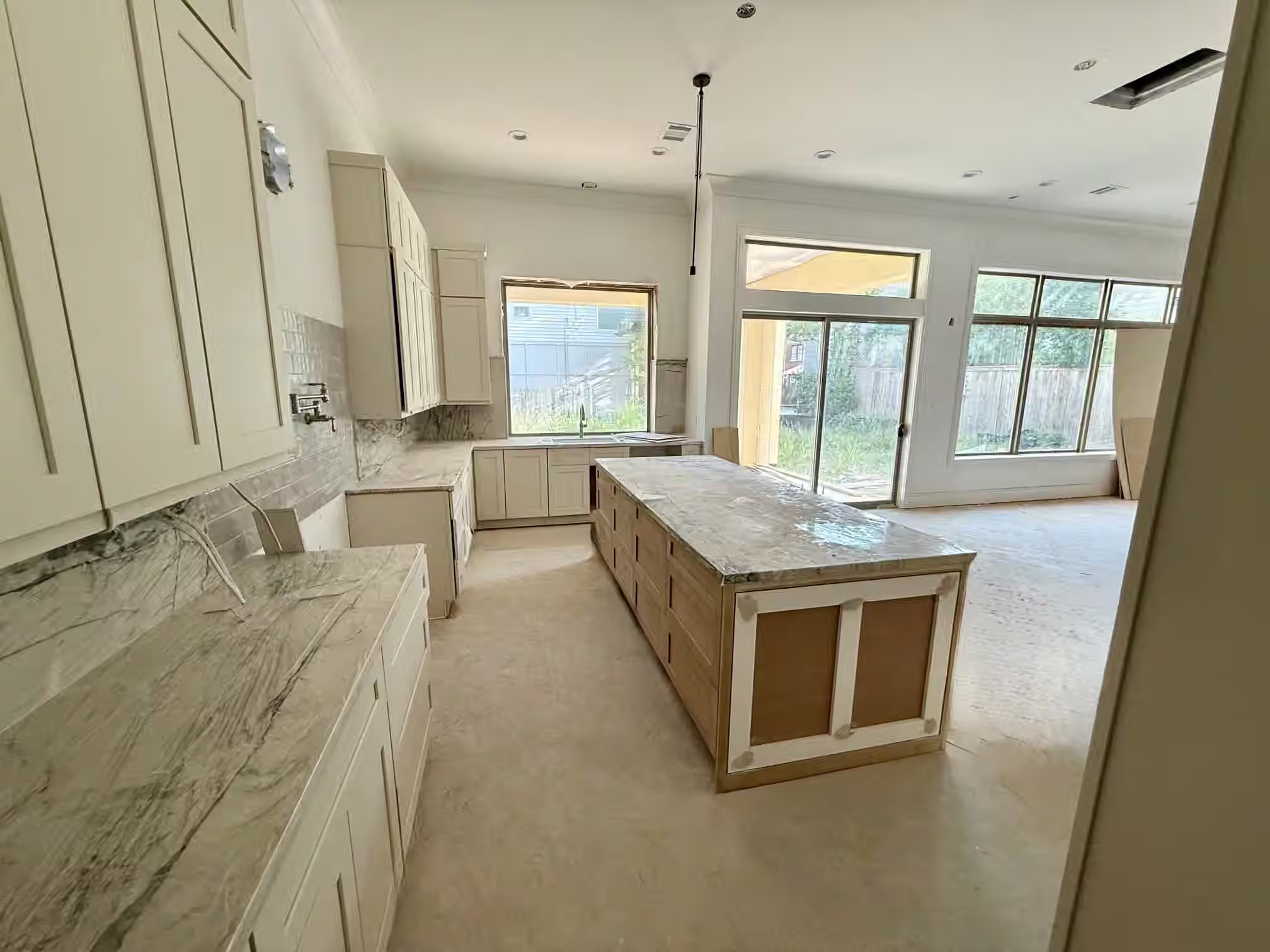 Photo 7 of 2122 NORTH Boulevard, Houston, TX